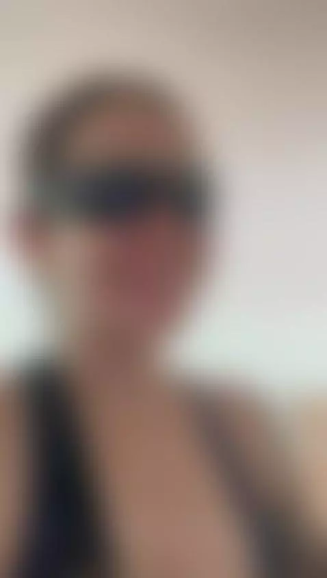 There is one big advantage to living with a roomie by gabymanson1