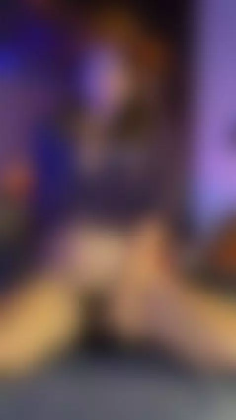 Play with my hot pussy by candyqueengold