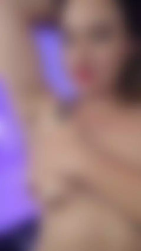 Lick my hairy armpits by candyqueengold