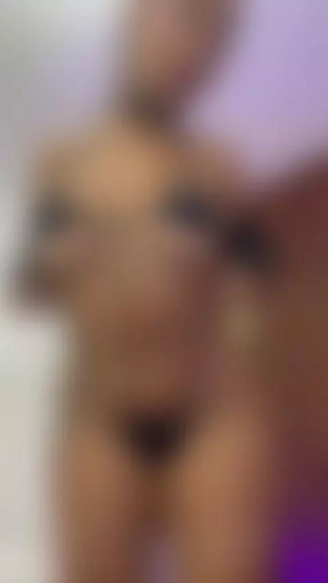 mi culo es feliz saltando by mariavilla