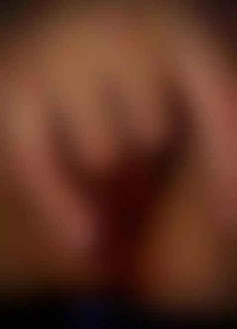 I need someone to feel me 🤤😩 by bnngo