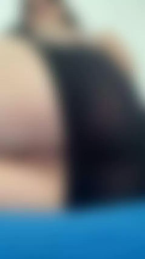 Seductive, daring and dangerous I am ready to light your fan... by brandidanger