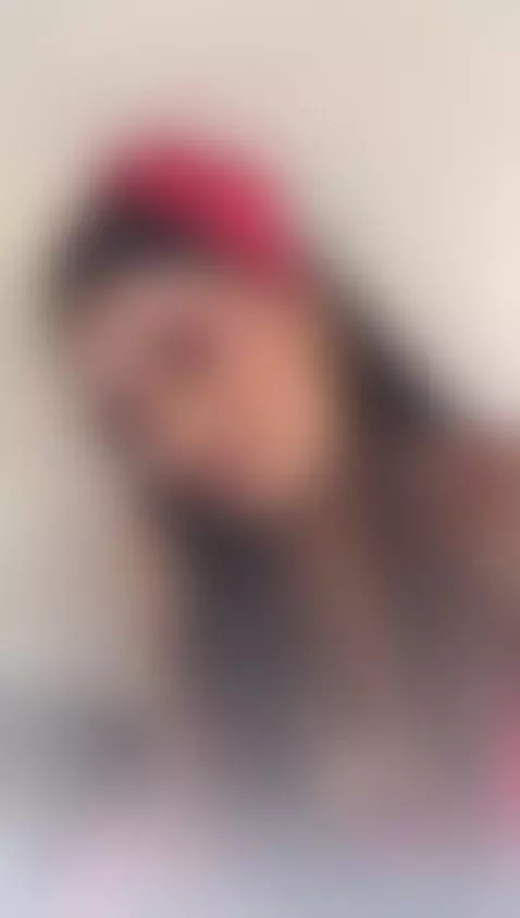 Molly so Cute 🌸🦋 by mollybeckers