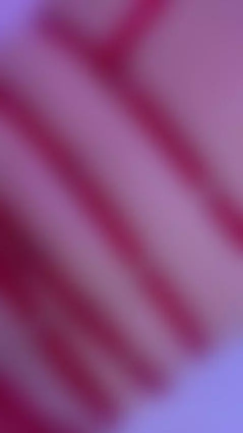 Crimson Curves ❤️‍🔥 by mollybeckers