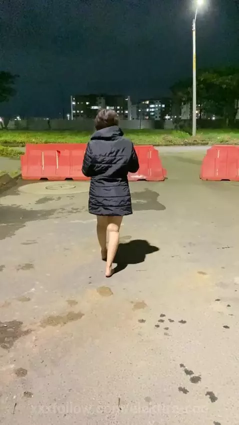 exhibiendo by elekttra-cod