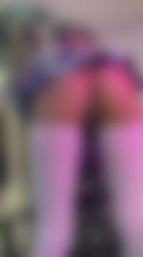 This little girl is very naughty 🔥 by taylorsmiith