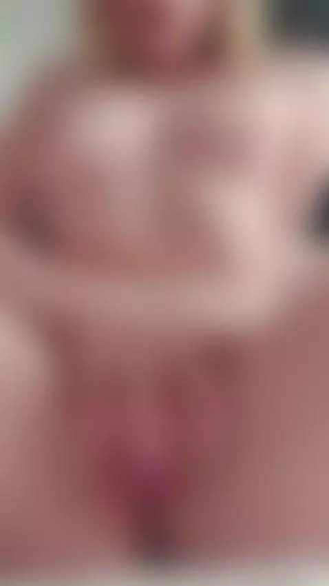 Touching my pussy is my favourite evening activity by sweetyhanna