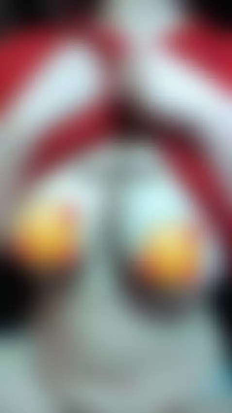 Can I turn you on just by showing you my big titties? 😏😜 by milfyinny