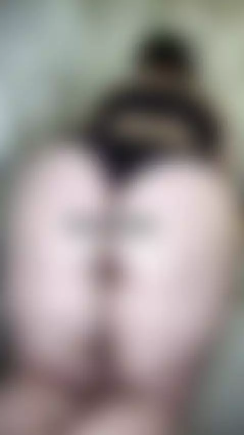 Look at the size of this booty! 😜 by milfyinny