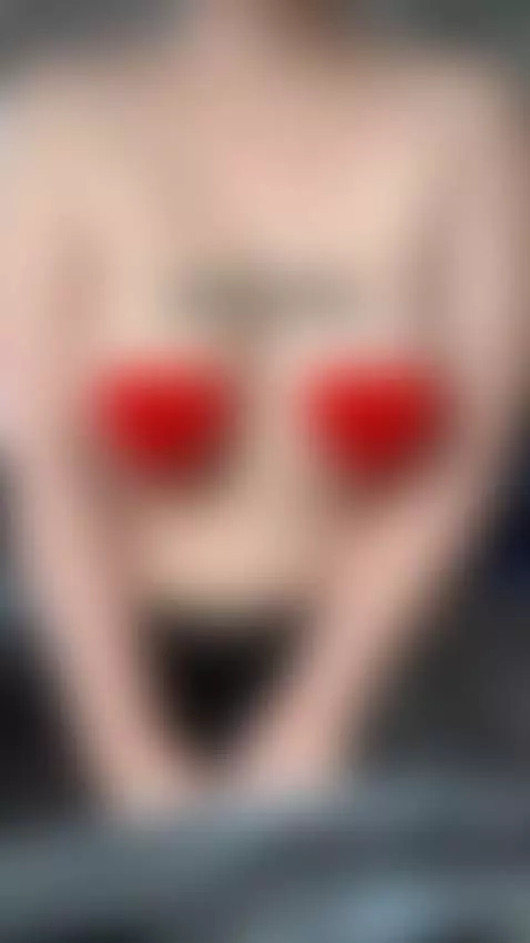 They say that big natural tits can make every day better 😜🔥 by milfyinny