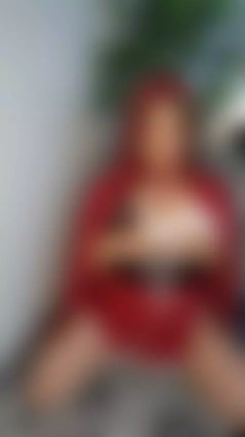 Little Red Riding Hood is not afraid of the wolf by anaise-latif