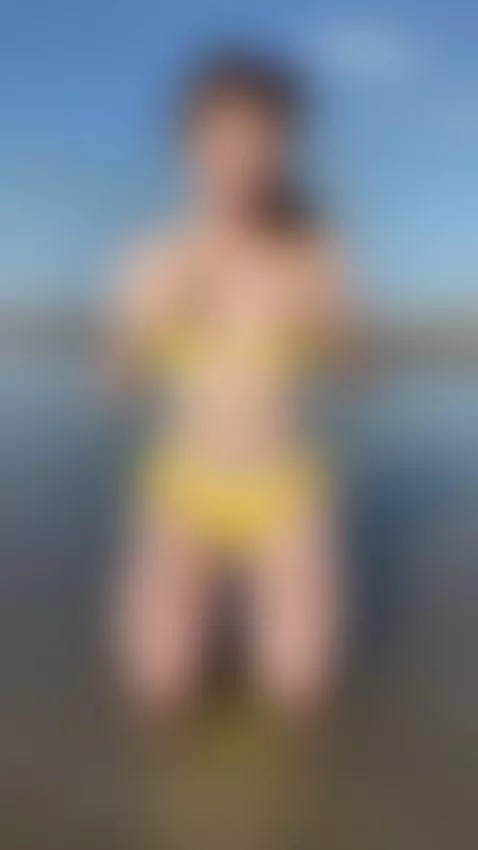 I am very horny and want to play by kristysun