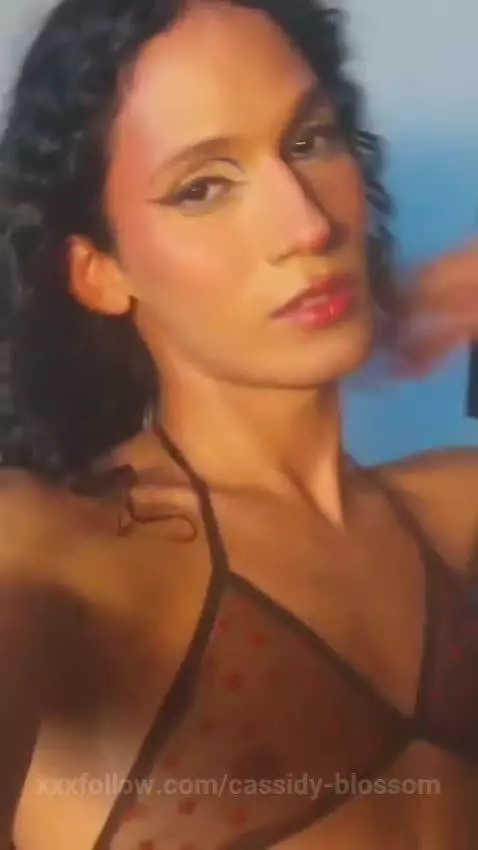 SENSUAL WINK, GOING LIVE! by cassidy-blossom