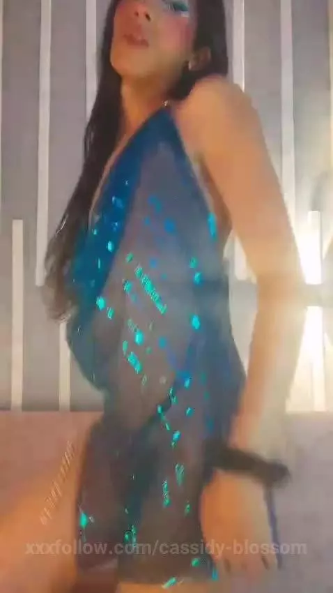 I am so hot that I wish you are now with me in this room, th... by cassidy-blossom