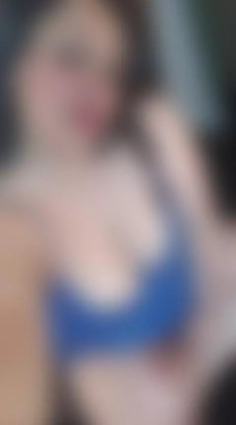 LOVE TO TEASE YOU EITH MY AWESOME CURVES by biiancacox