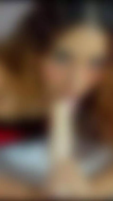 If you imagined something… you probably guessed right 😈🔥💋 by abby-02