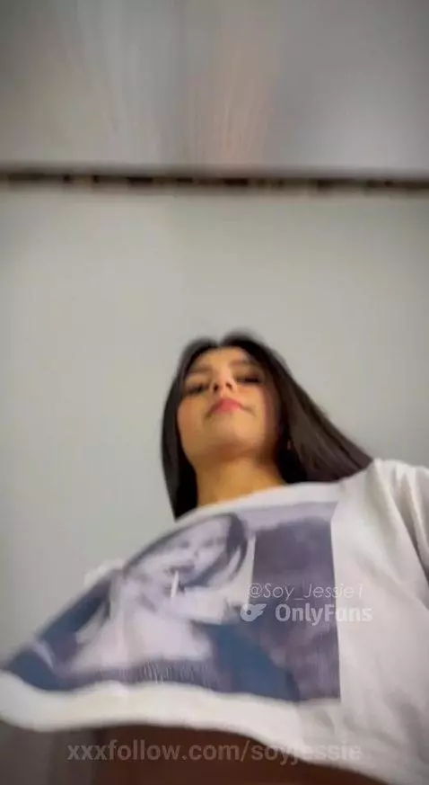 surprise 🫣 by soyjessie