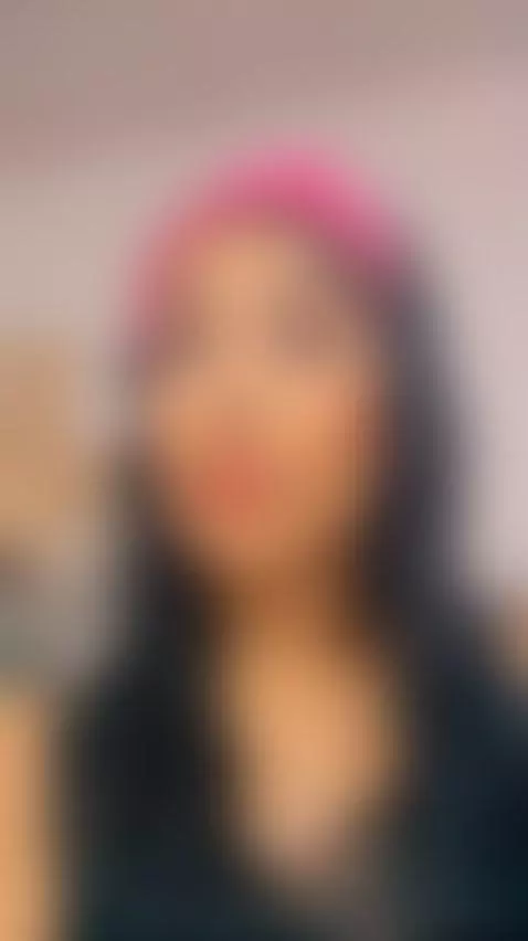 me!!❣ by elsalondonn