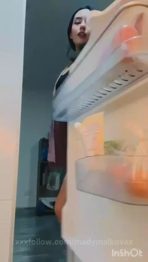 🔥 It's a little hot in my house 🔥 by madymalkovax