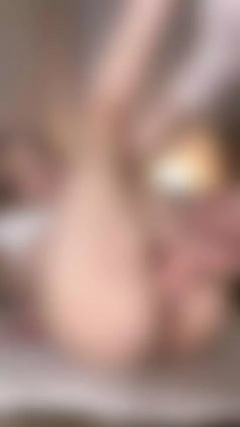 These body need someone to cuddle by maddisongrey