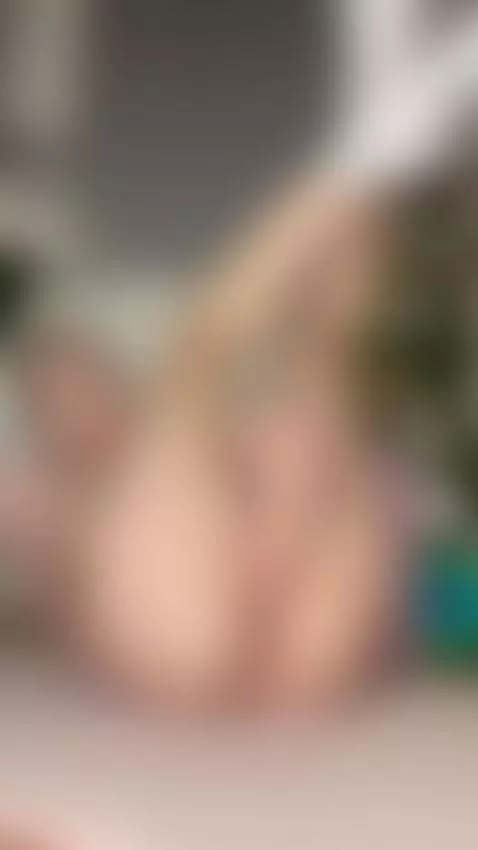 So horny I need to be fucked and filled right now by maddisongrey