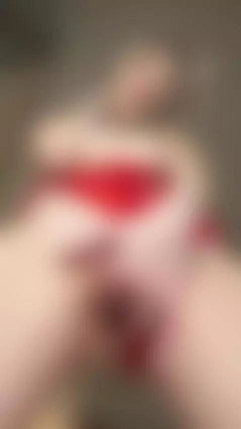 I'll be the slut that will take care of your needs by maddisongrey