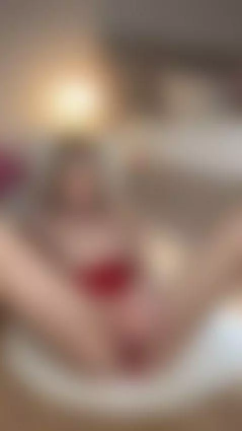 Teen slut, down to fuck me raw by maddisongrey