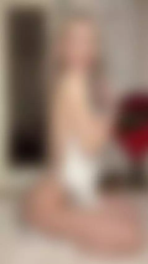 I want to get very naughty and slutty with you by maddisongrey