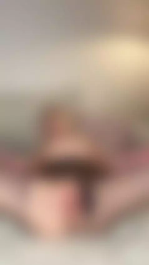 spread my legs and fingered my wet pussy 🔥 by maddisongrey