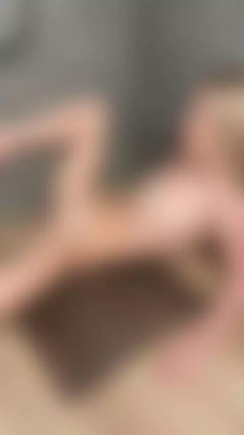 Wanna lick my pussy tonight Daddy by maddisongrey