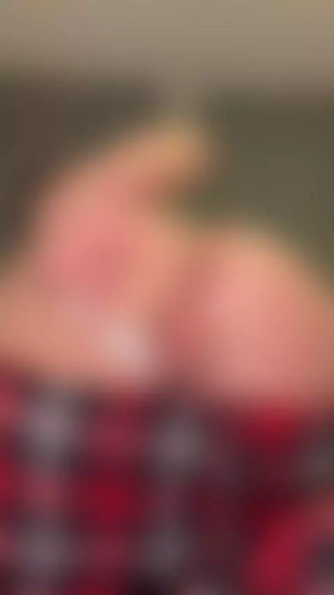 My ass hopes to earn your spankings and kisses 🥵 by evafairy