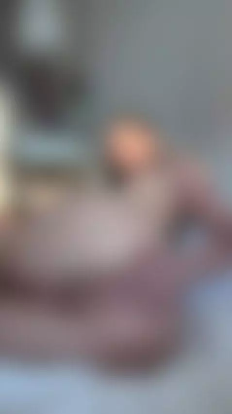 Let me keep you warm tonight 🍌 by evafairy