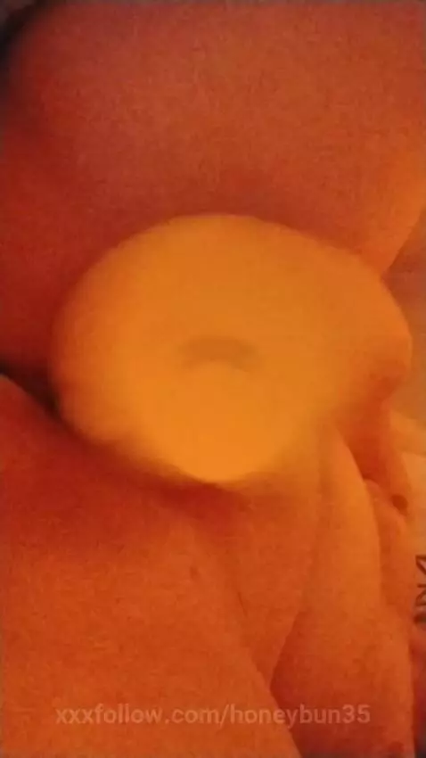 pretty pussy playtime 💦 by honeybun35