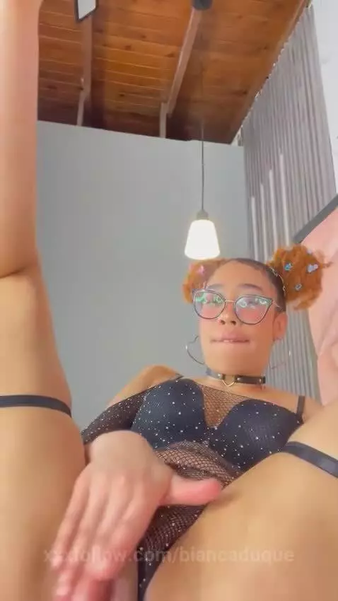 Play with my fingers is from my favorite hobbies👅❤️‍🔥 by biancaduque