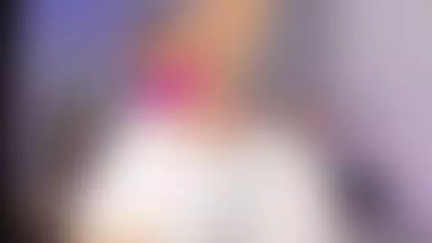 Come warm up with me, I want to feel your energy.🔥 by atenea-clerk