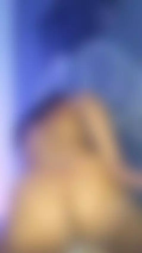 Do you want to grab my ass while I shake it? 😏 by fallon-1