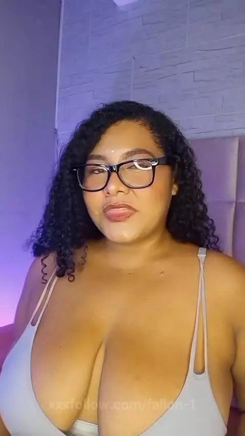 Do you want to join me in my bed? 😈💦 by fallon-1