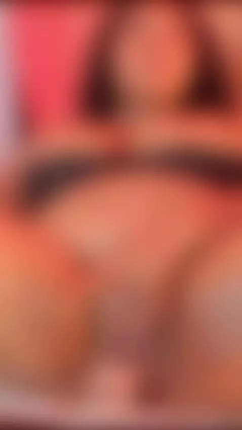 Between danger and pleasure… I’m both 😈💣 by fallon-1