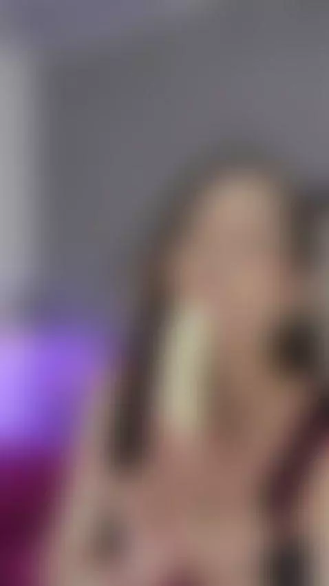 Sweet like a forbidden dessert, and with those cheers that c... by floraginette