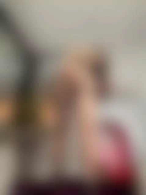 Get ready to see how my body reacts when the wand does its m... by floraginette