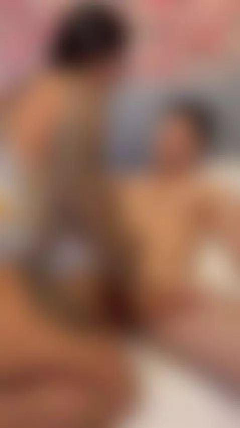 👀🍑 by liangreyx