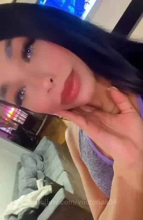 💋ON💋 by viictoriaa04