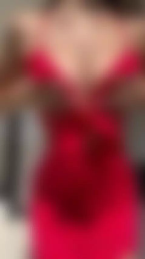 I'm such a little attentive girl, I like to be the center of... by carlamarini