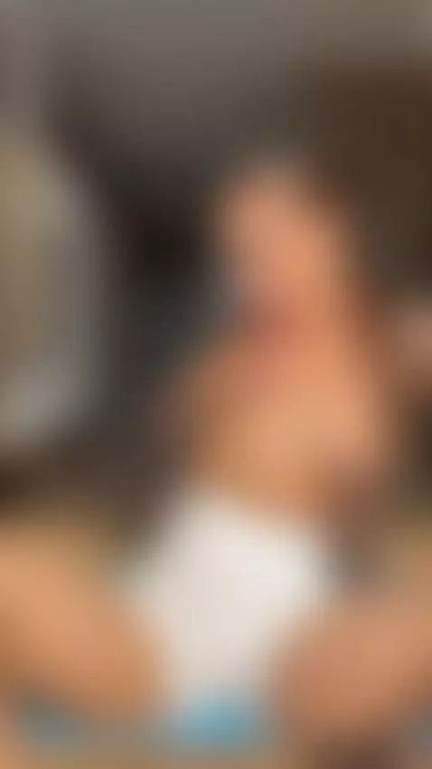 Exposing my body for you makes me horny by carlamarini