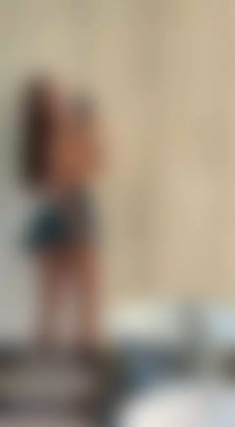 I'm always hungry for a juicy cock by carlamarini