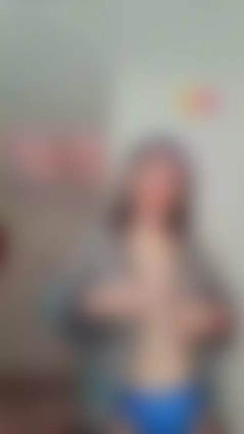 Sexy mature, online now mmm follow me by celestebaker