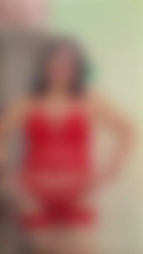 Look me?😈  online now by celestebaker