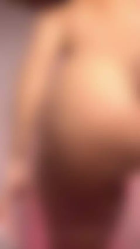 Watch my livestream, honey 🙈 by pocahotass-11