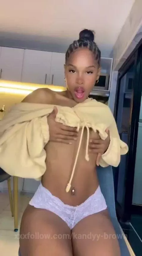 I feel that you and I will be fire in bed🔥🥵😈💦Give me a momen... by kandyy-brown