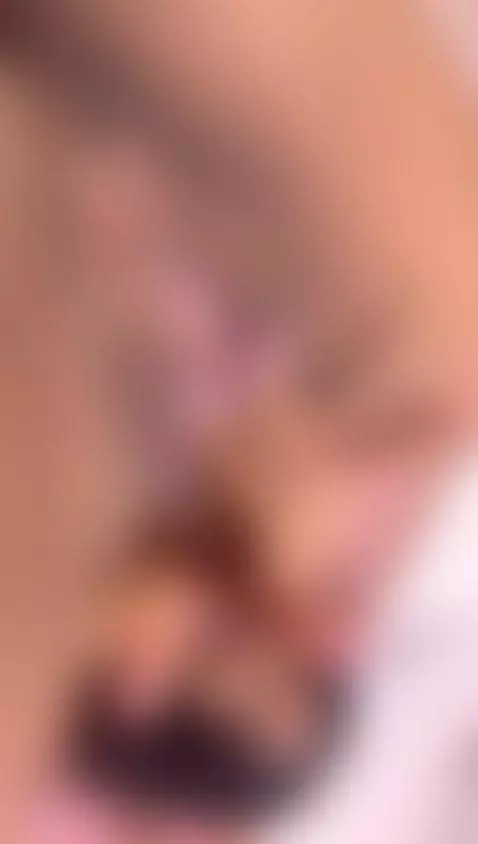 my pussy is too wet for you 😈 by kandyy-brown